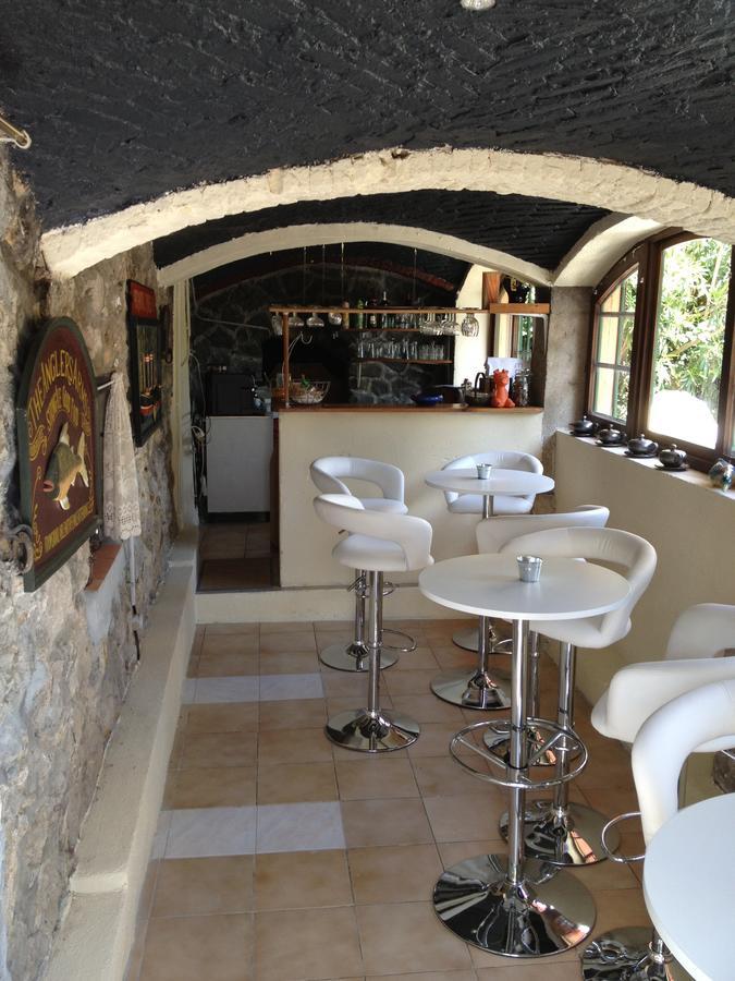 Hostellerie Aspremont Exterior foto